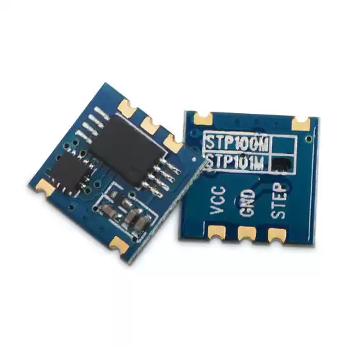 STP101M: Импульсный выход для запястного приложения 3D-шагомера