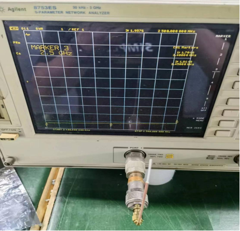 ДИАГРАММА КСВ антенны IPEX SW2400-IPEX01 ДИАГРАММА КСВ антенны IPEX SW2400-IPEX01